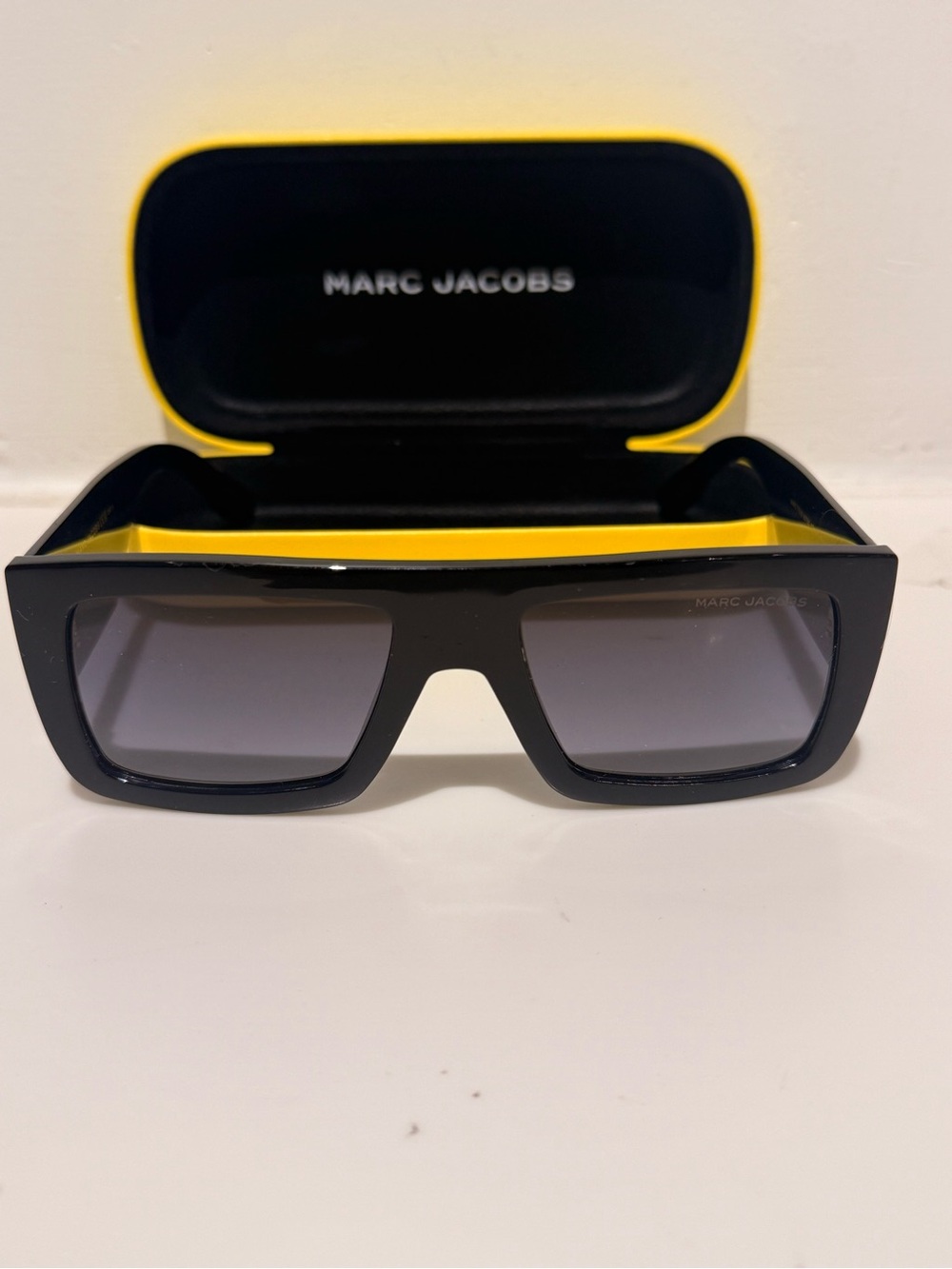 NWT Marc Jacobs the sunglasses